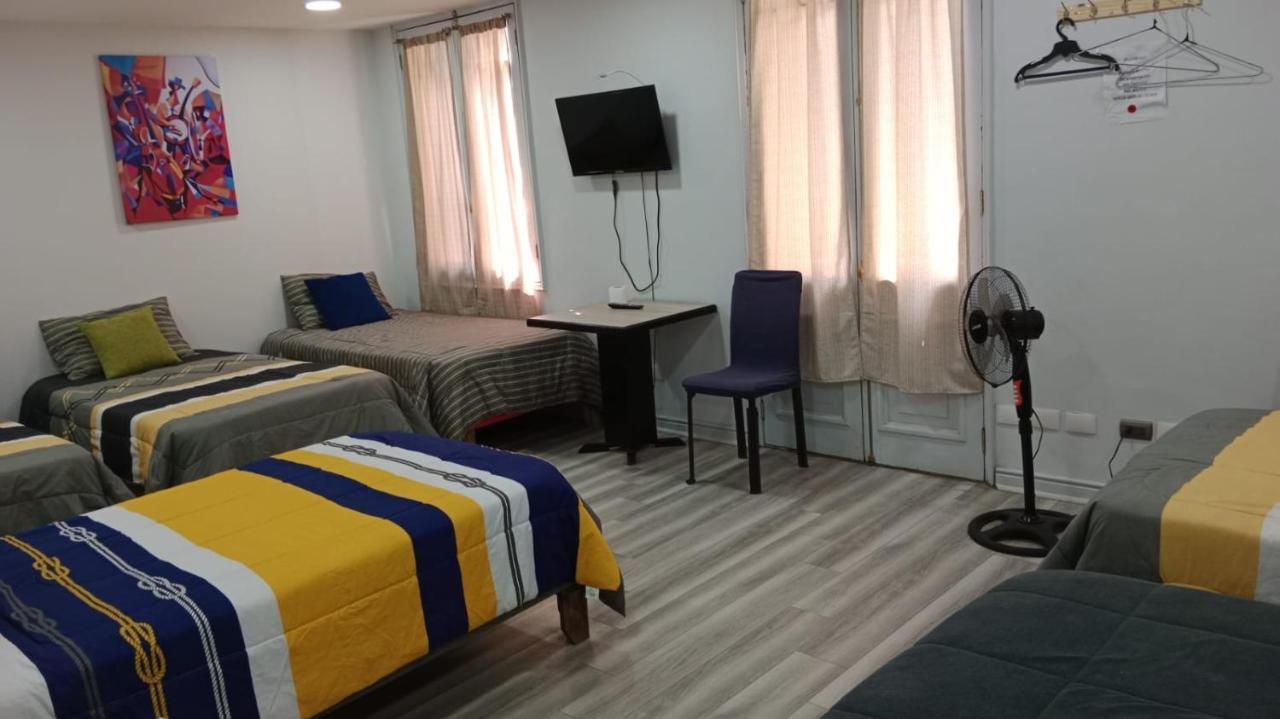 Hotel Hostal Mancora Monjitas 755 Santiago de Chile Zewnętrze zdjęcie