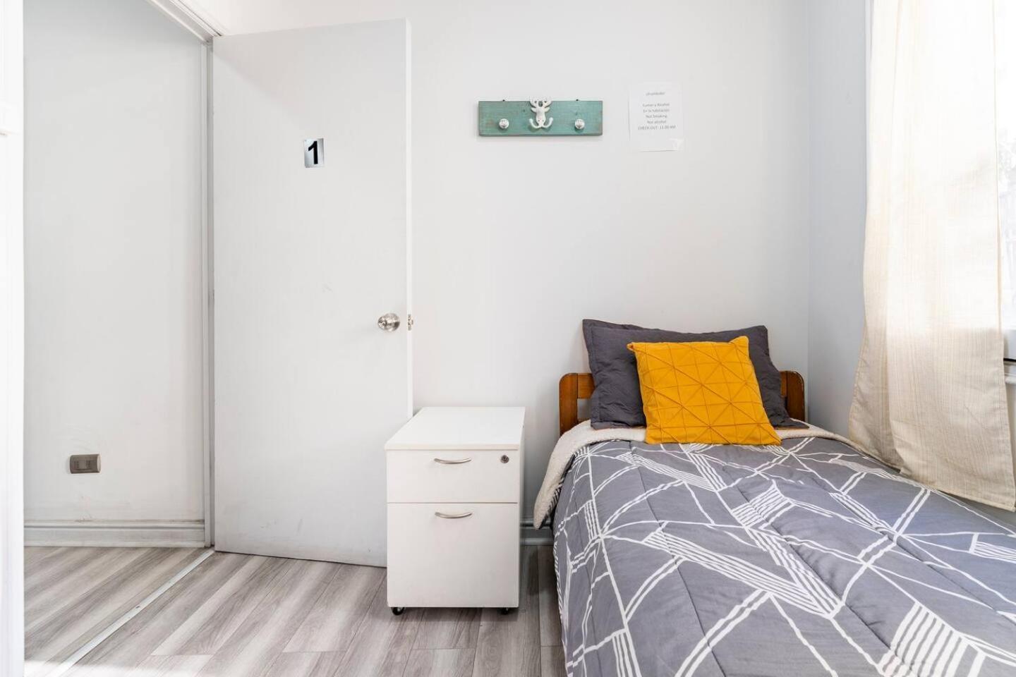 Hotel Hostal Mancora Monjitas 755 Santiago de Chile Zewnętrze zdjęcie