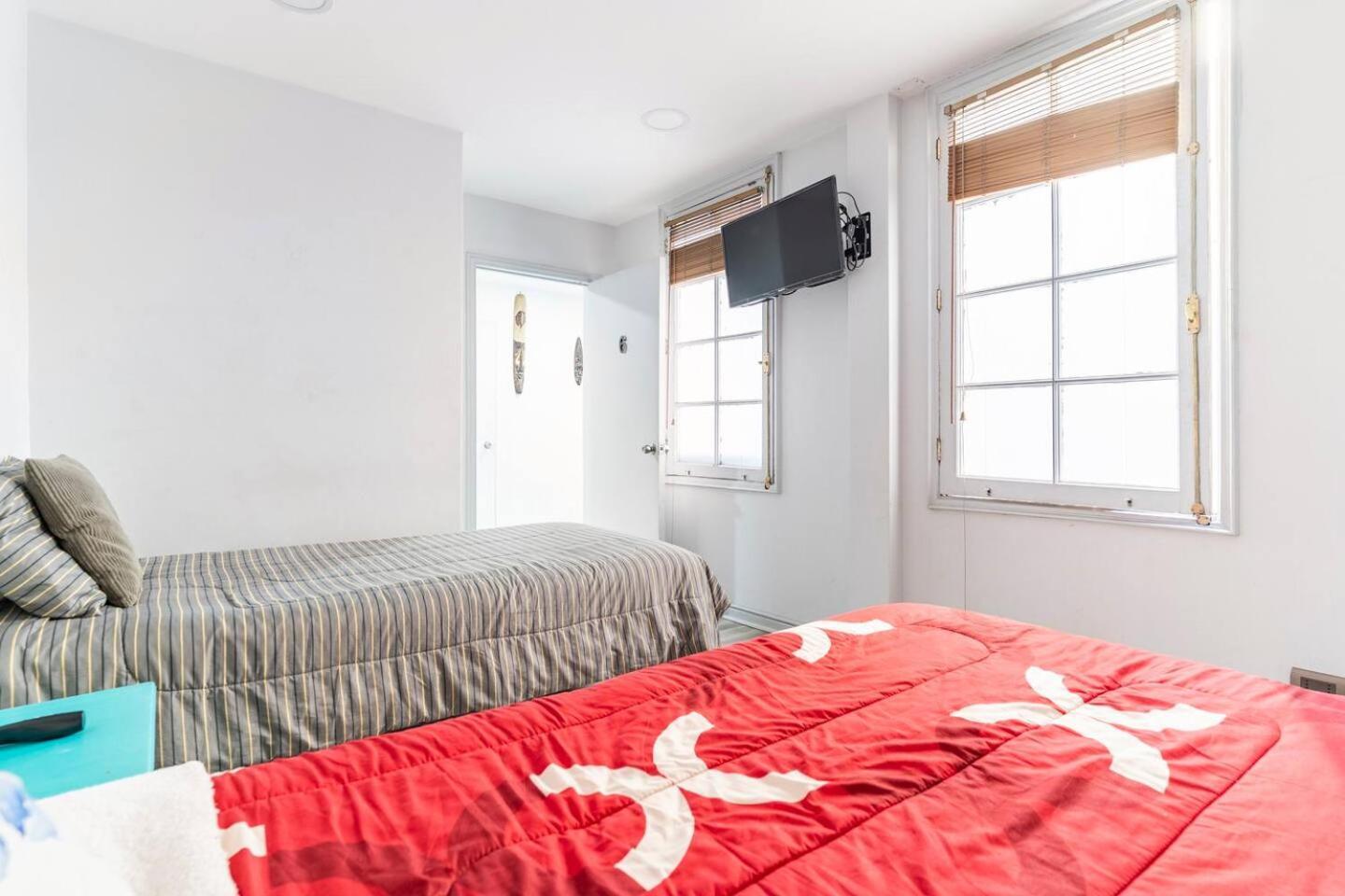 Hotel Hostal Mancora Monjitas 755 Santiago de Chile Zewnętrze zdjęcie